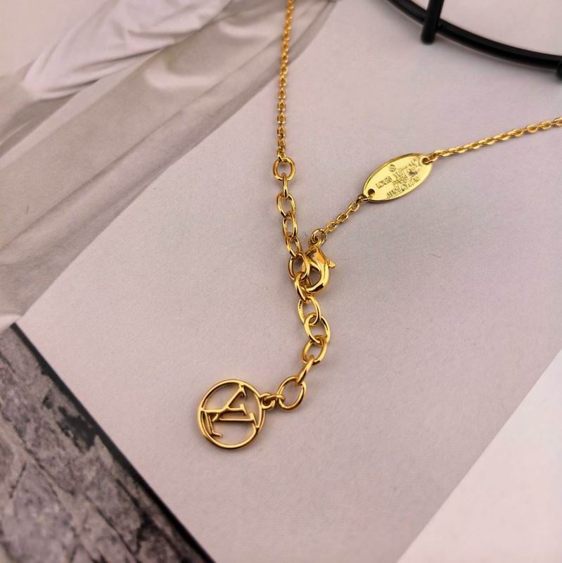 LV Necklace 11yxx74 (8)