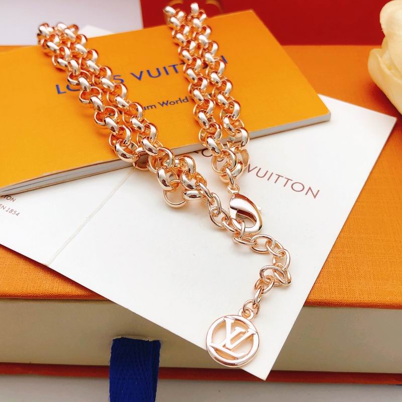 LV Necklace 11yxx79 (13)