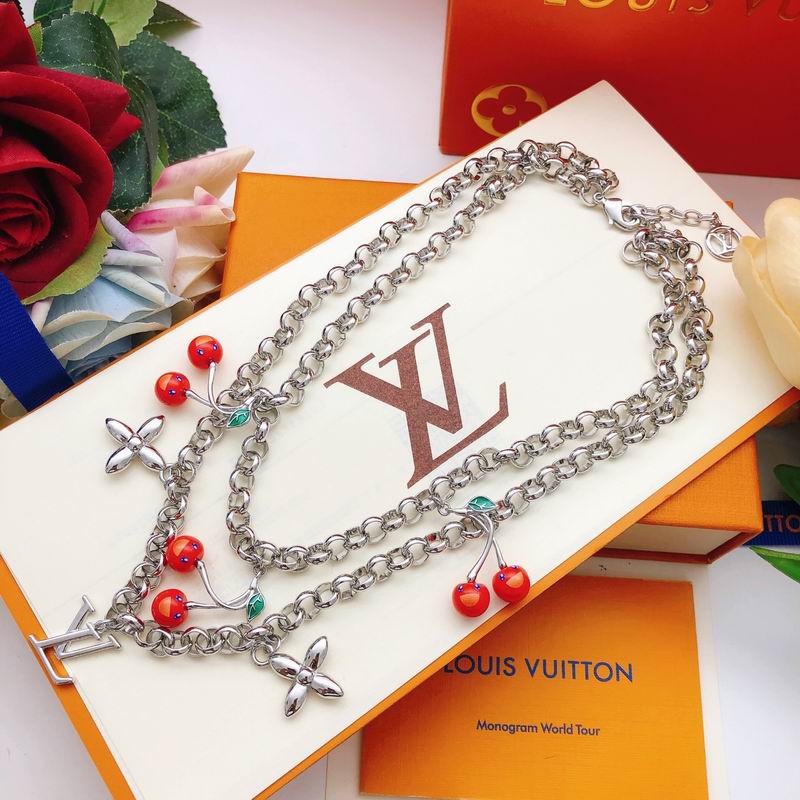LV Necklace 11yxx79 (2)