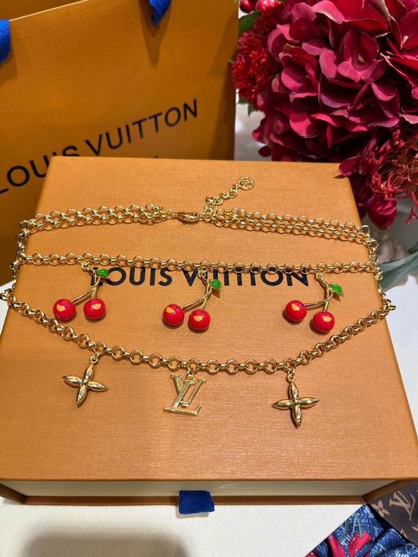 LV Necklace 11yxx80 (9)