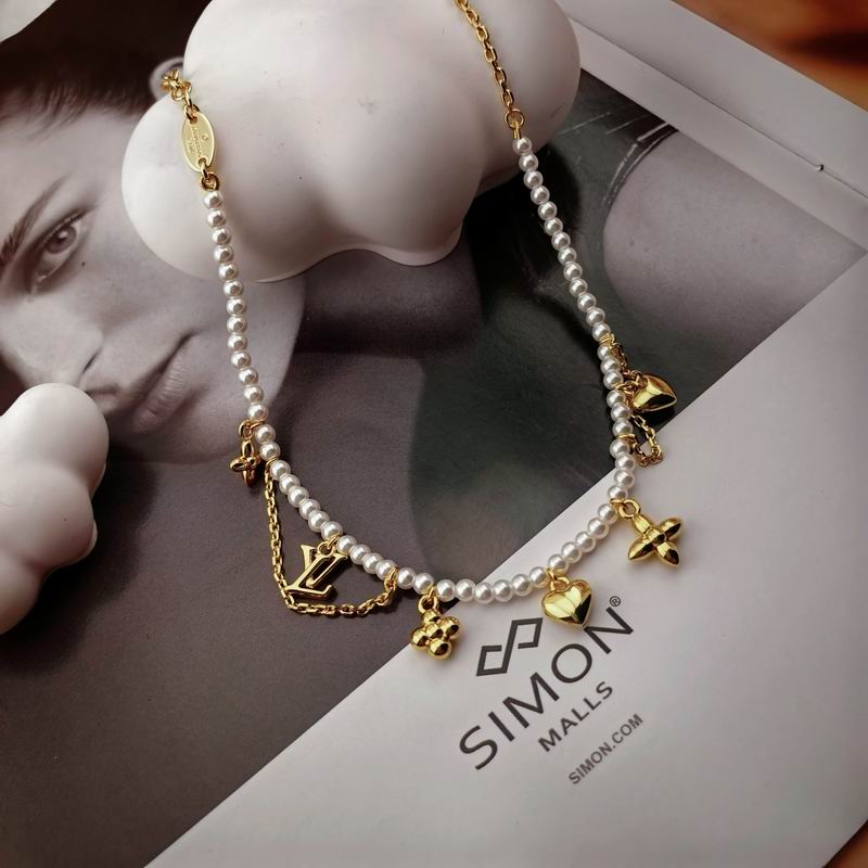 LV Necklace 11yxx82 (2)