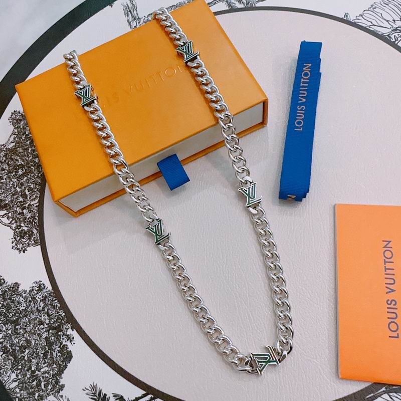 LV Necklace 11yxx85 (5)