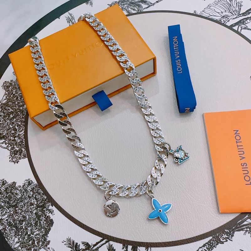 LV Necklace 11yxx86 (1)