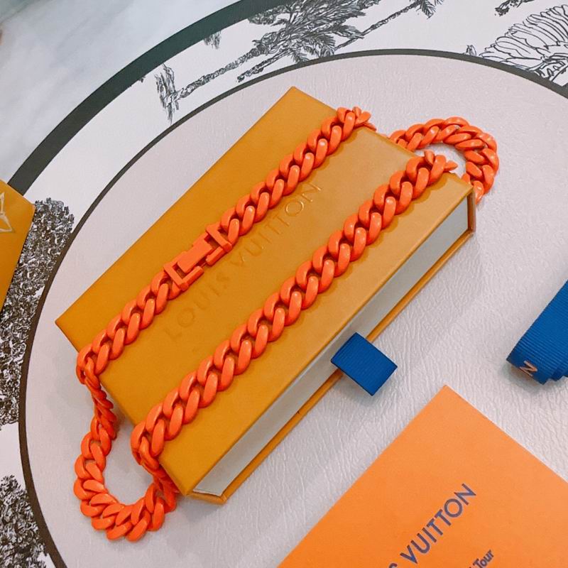 LV Necklace 11yxx87 (5)