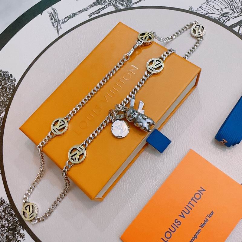 LV Necklace 11yxx88 (1)