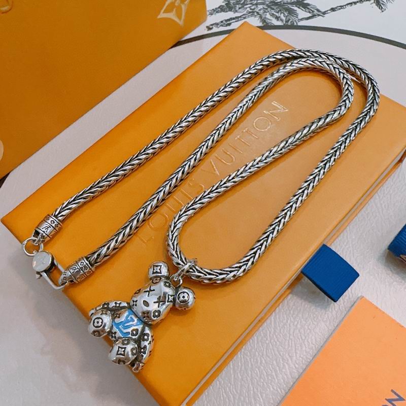 LV Necklace 11yxx90 (3)