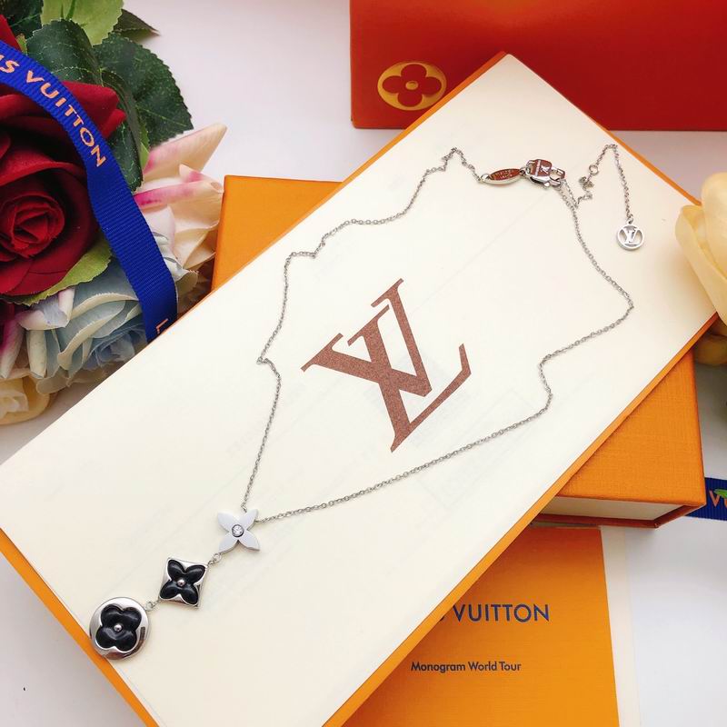 LV Necklace 11yxx98 (21)