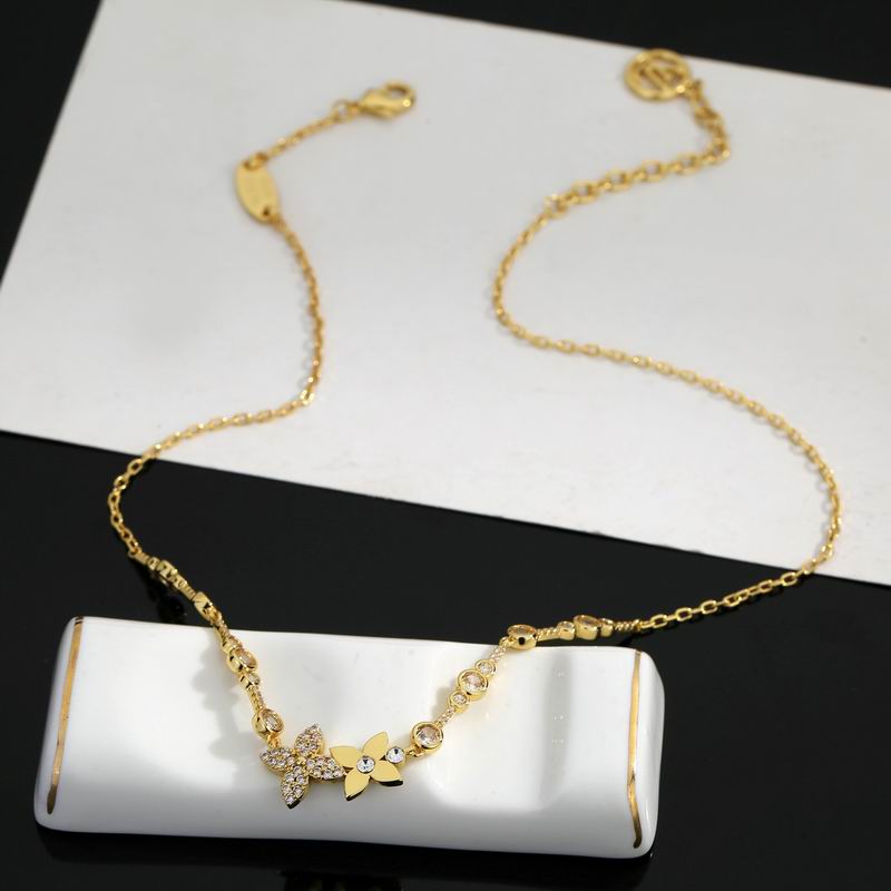 LV Necklace 11yxx99 (5)