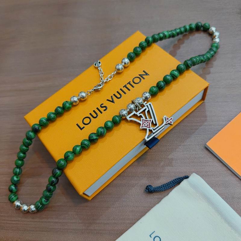 LV Necklace 12yxx150 (3)