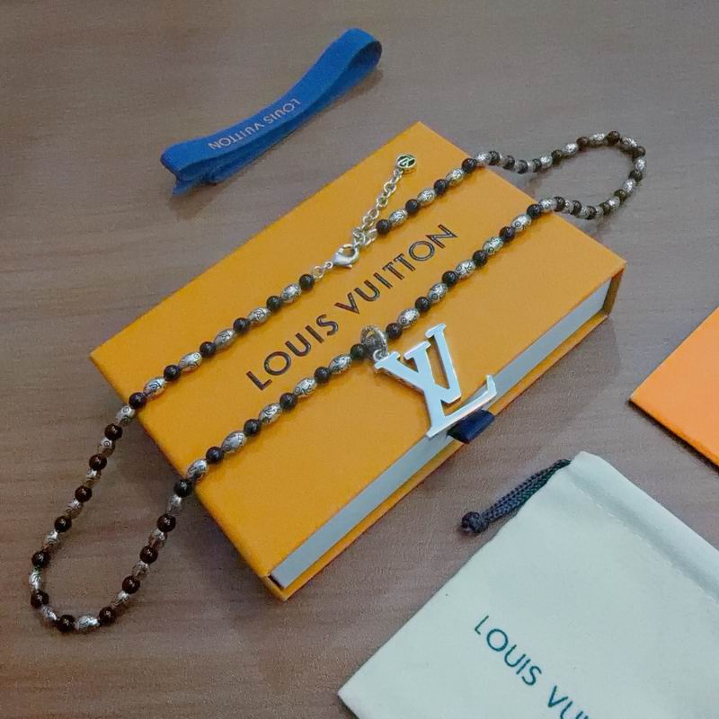 LV Necklace 12yxx151 (3)