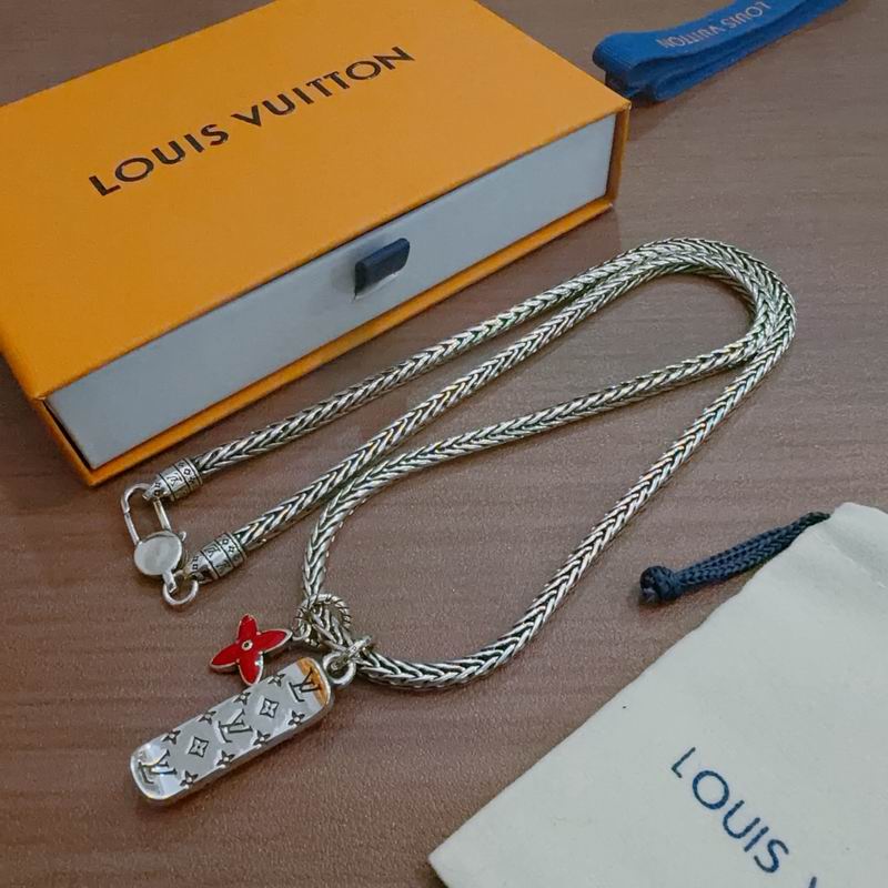 LV Necklace 12yxx152 (1)