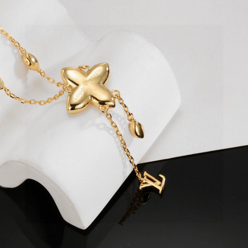 LV Necklace 12yxx154 (4)