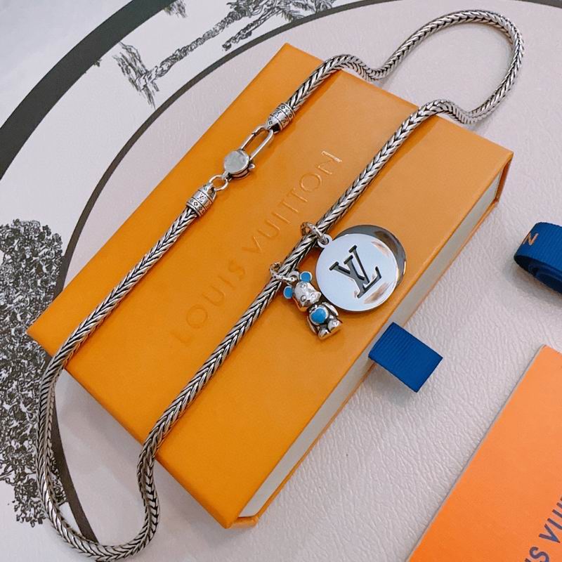 LV Necklace 12yxx155 (4)