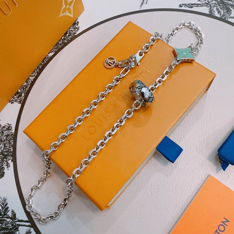 LV Necklace 12yxx159 (3)