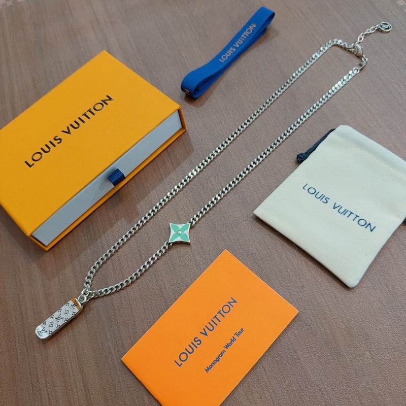 LV Necklace 12yxx165 (2)