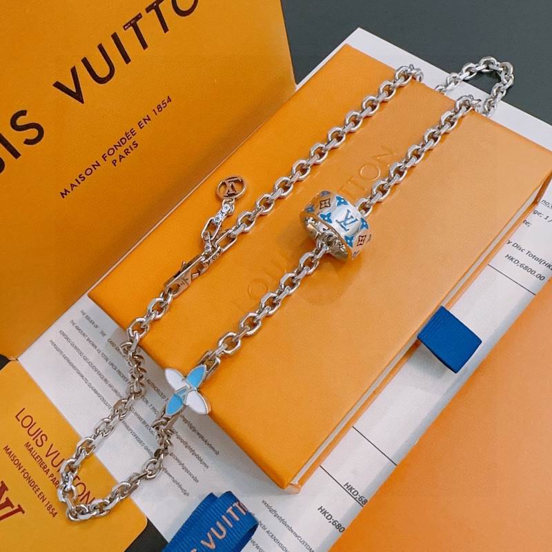LV Necklace 12yxx175 (2)