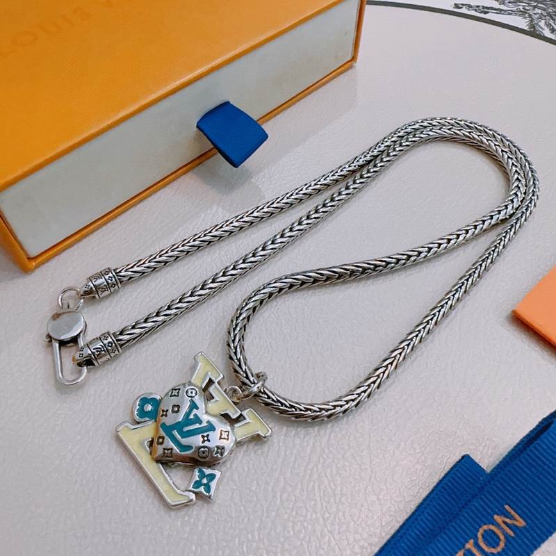 LV Necklace 12yxx180 (4)