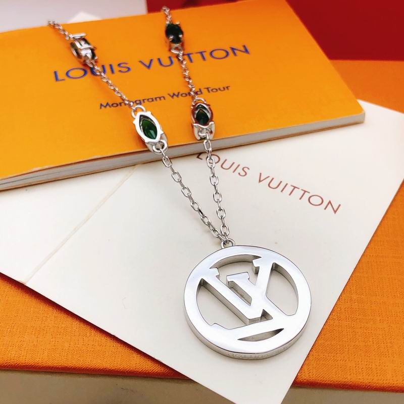 LV Necklace 12yxx182 (12)