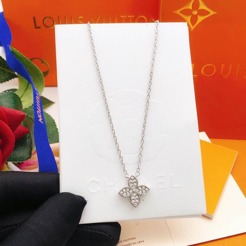 LV Necklace 12yxx183 (10)
