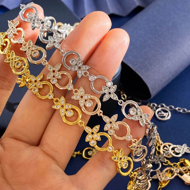 LV Necklace 12yxx186 (2)