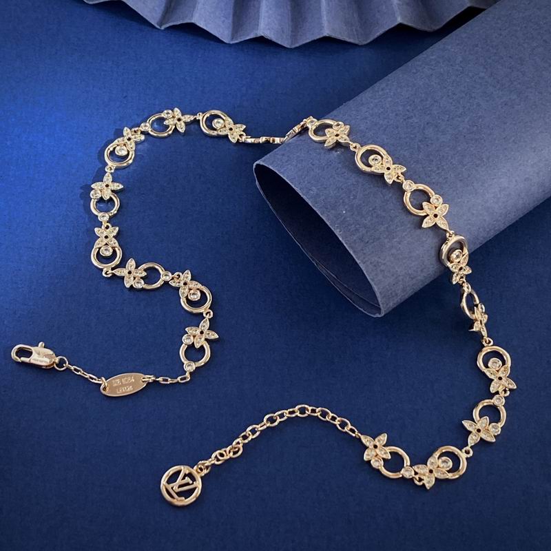 LV Necklace 12yxx186 (6)