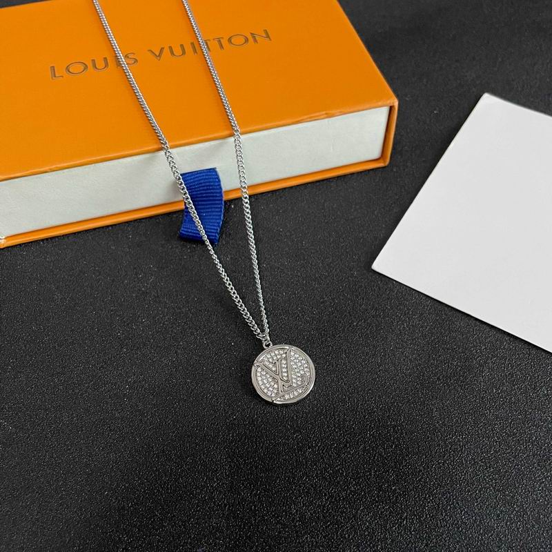LV Necklace 12yxx187 (2)