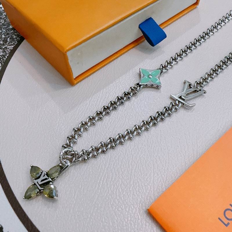LV Necklace 12yxx189 (4)