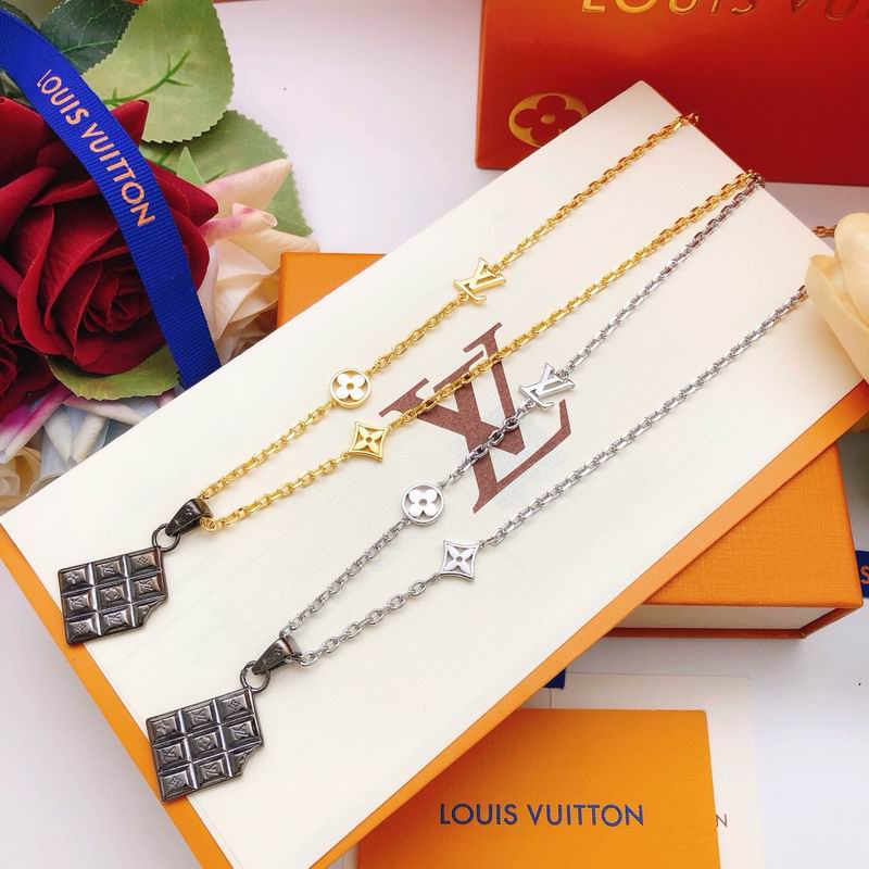 LV Necklace 12yxx194 (1)