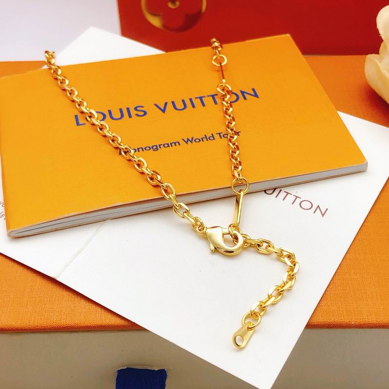 LV Necklace 12yxx194 (11)
