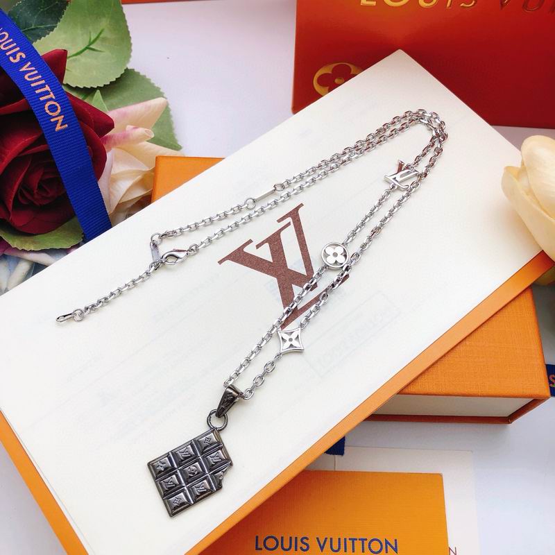 LV Necklace 12yxx194 (6)