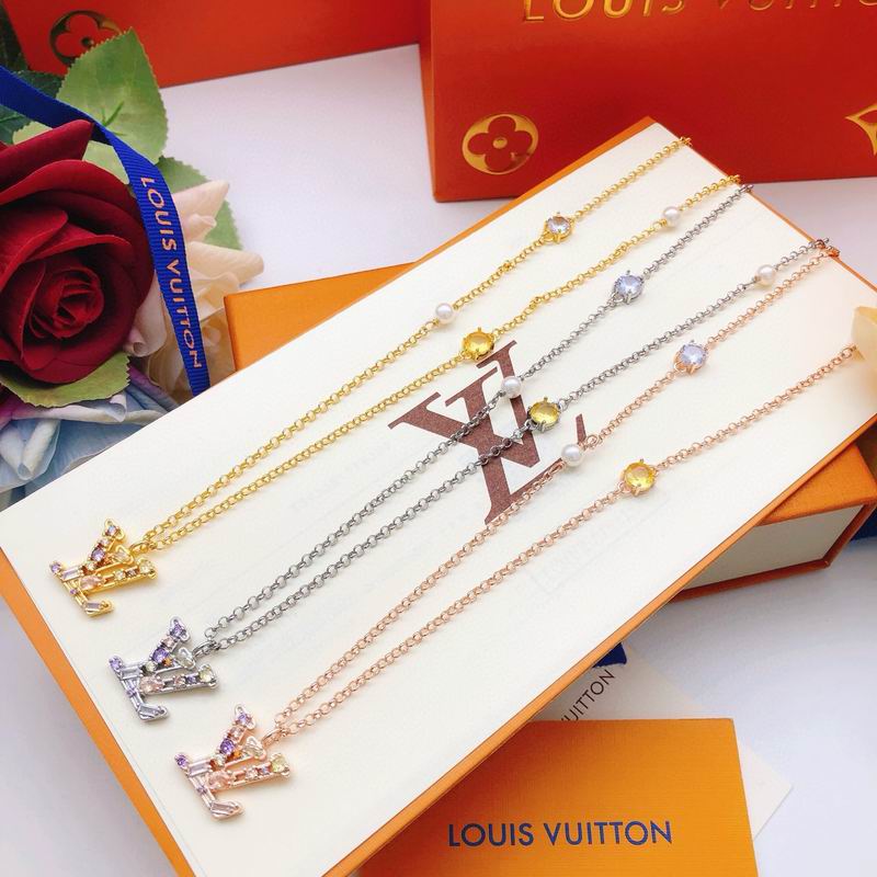 LV Necklace 12yxx197 (1)