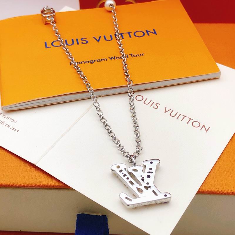 LV Necklace 12yxx197 (4)