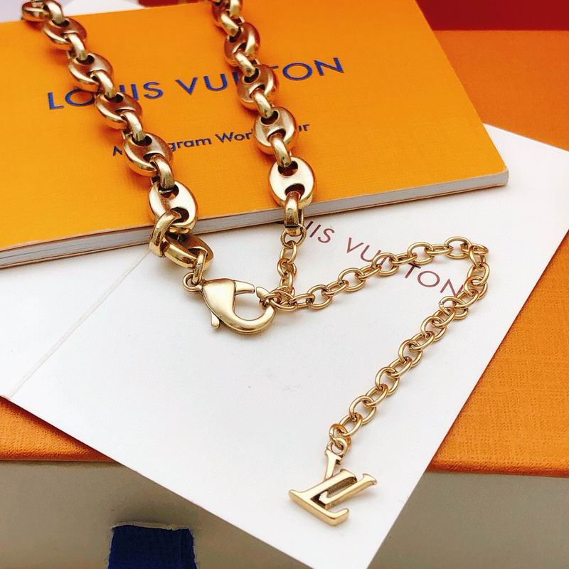 LV Necklace 12yxx198 (10)