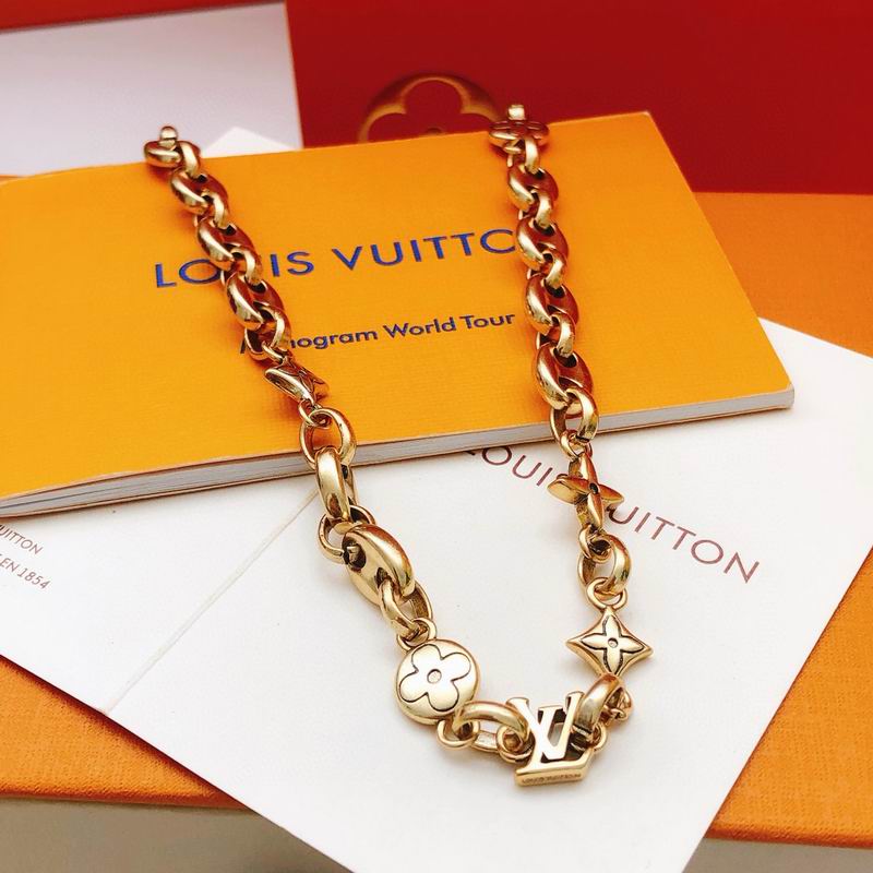 LV Necklace 12yxx198 (9)