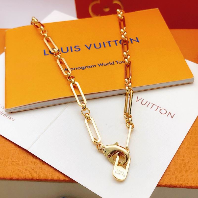 LV Necklace 12yxx204 (4)