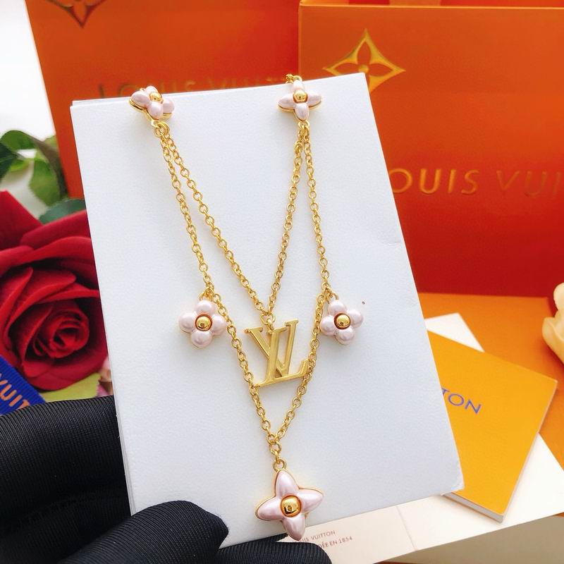 LV Necklace 12yxx205 (14)