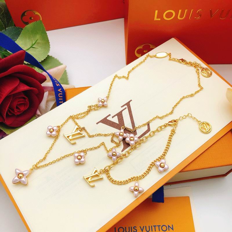 LV Necklace 12yxx205 (17)