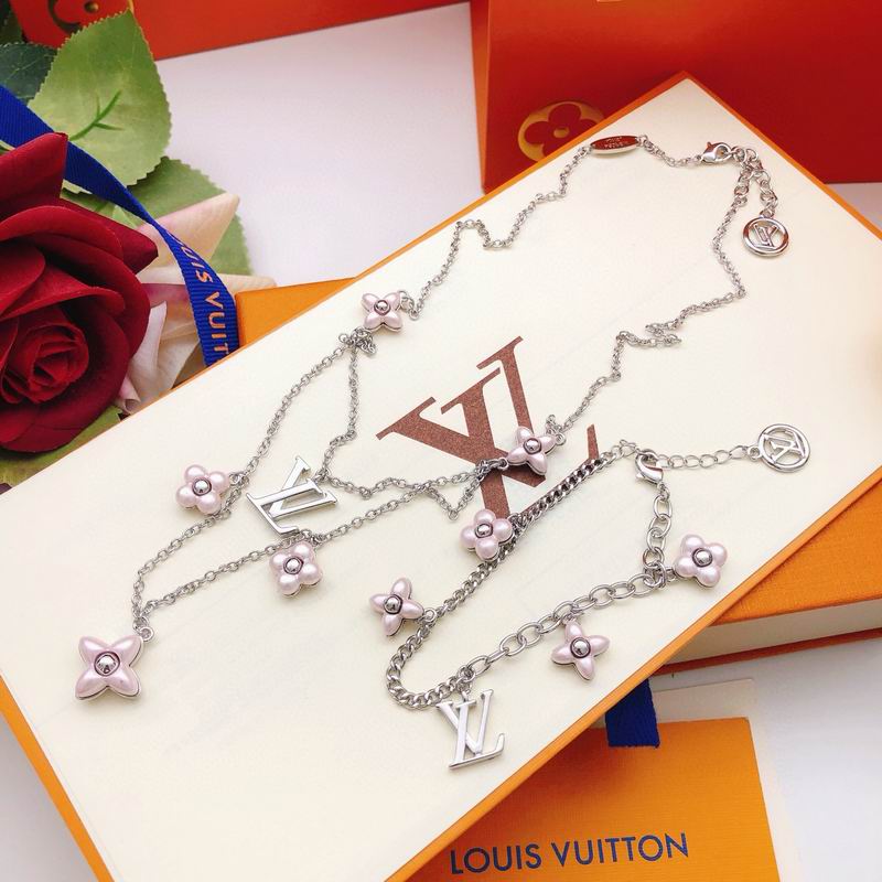 LV Necklace 12yxx205 (9)