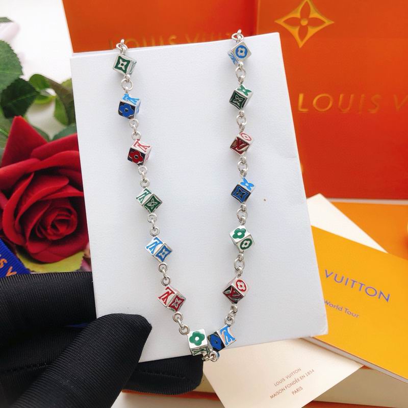 LV Necklace 12yxx206 (6)
