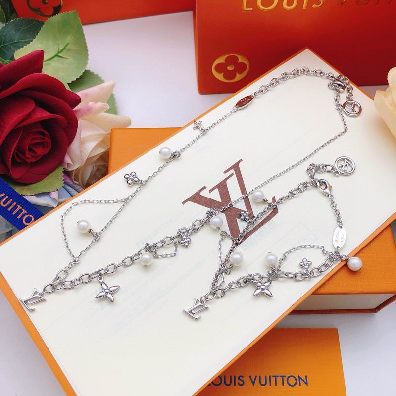 LV Necklace 12yxx207 (8)