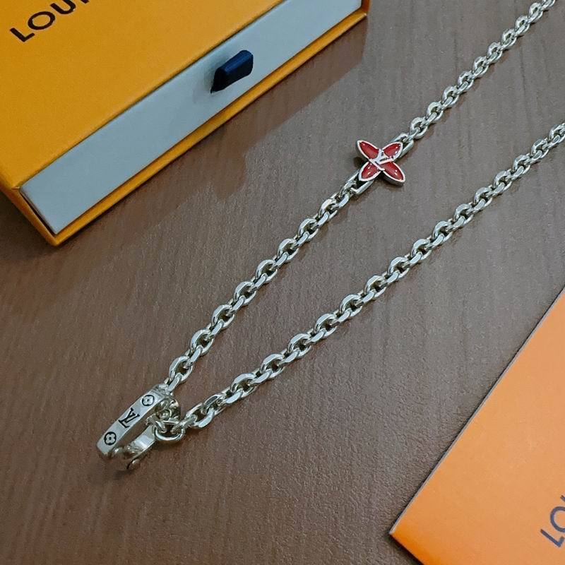 LV Necklace 12yxx212 (2)