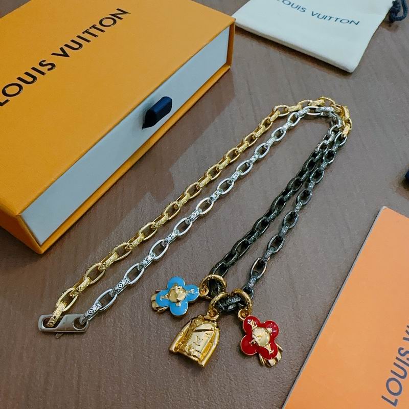LV Necklace 12yxx215 (4)