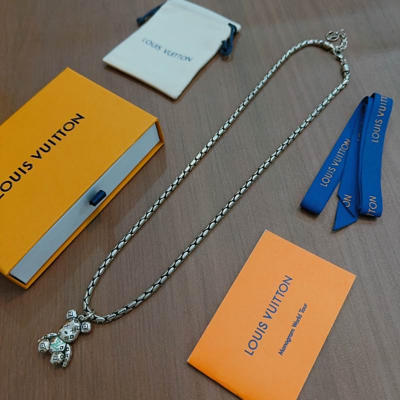 LV Necklace 12yxx219 (1)