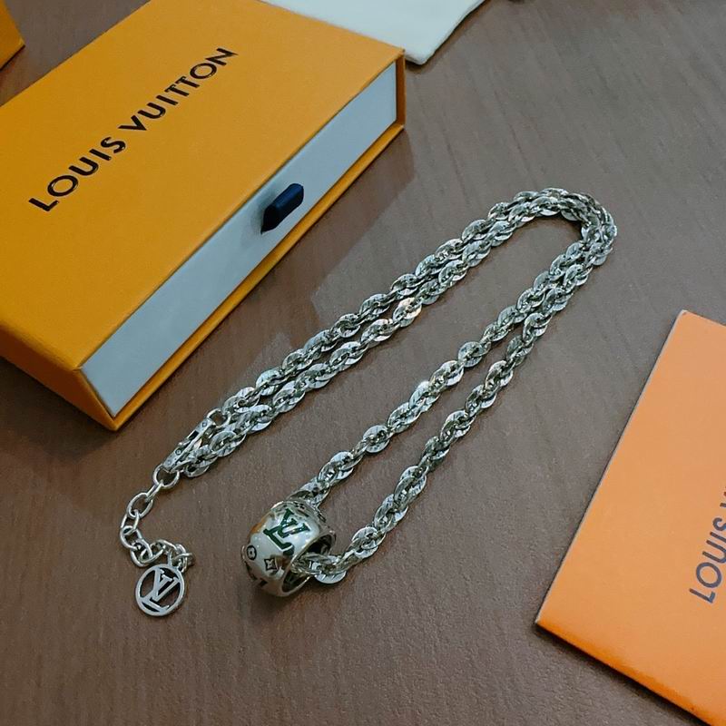 LV Necklace 12yxx220 (3)