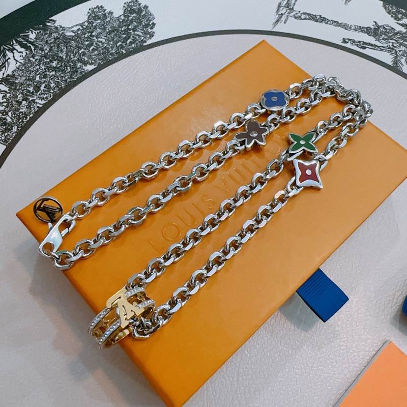 LV Necklace 12yxx222 (5)