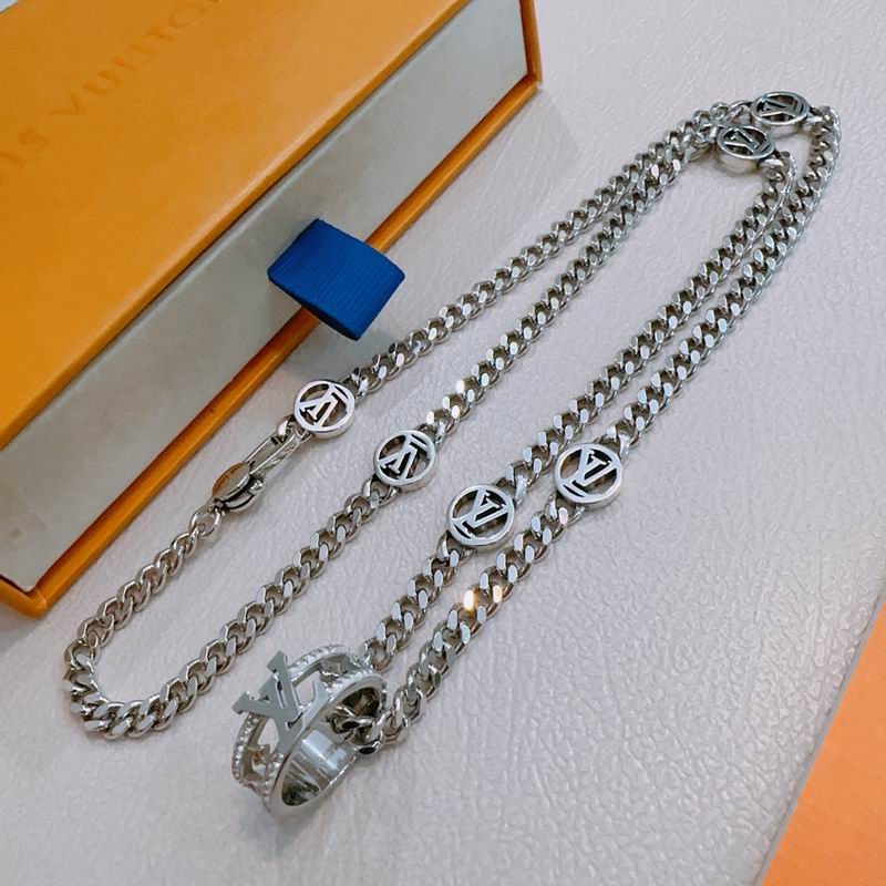 LV Necklace 12yxx224 (6)