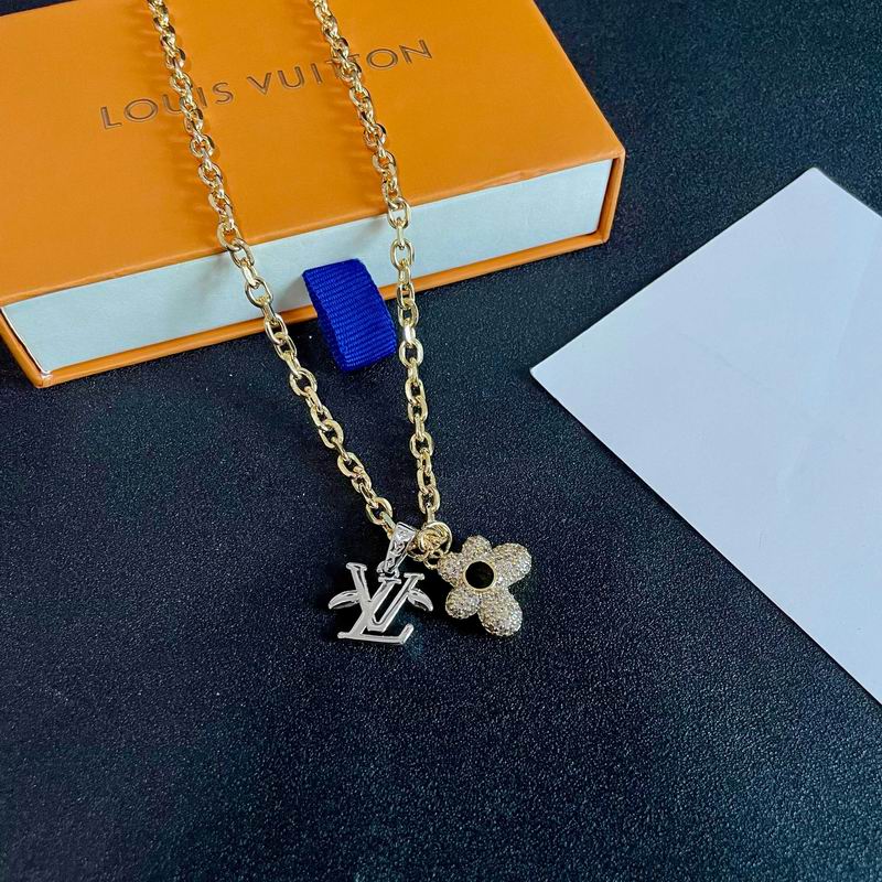 LV Necklace 12yxx226 (1)