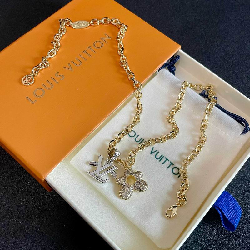 LV Necklace 12yxx226 (5)