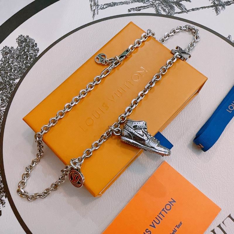 LV Necklace 12yxx227 (4)