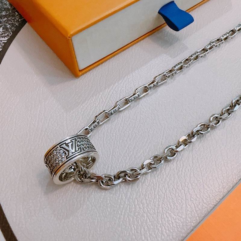 LV Necklace 12yxx229 (4)